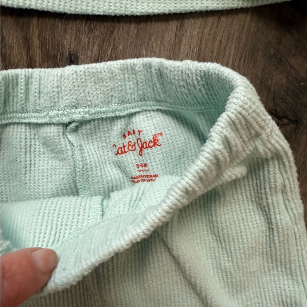 Cozy Mint Baby Outfit Set - Picture 3 of 4